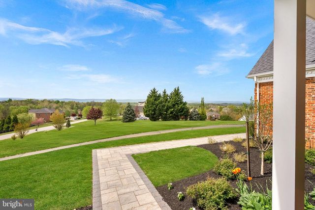 15064 BARLOW DR, Waterford, VA 20197