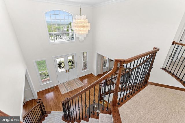 15064 BARLOW DR, Waterford, VA 20197