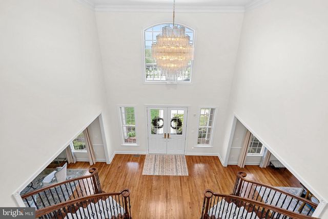 15064 BARLOW DR, Waterford, VA 20197