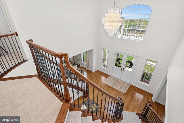 15064 BARLOW DR, Waterford, VA 20197