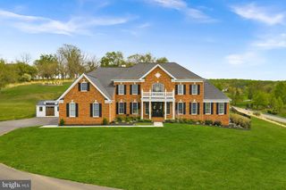 15064 BARLOW DR, Waterford, VA 20197