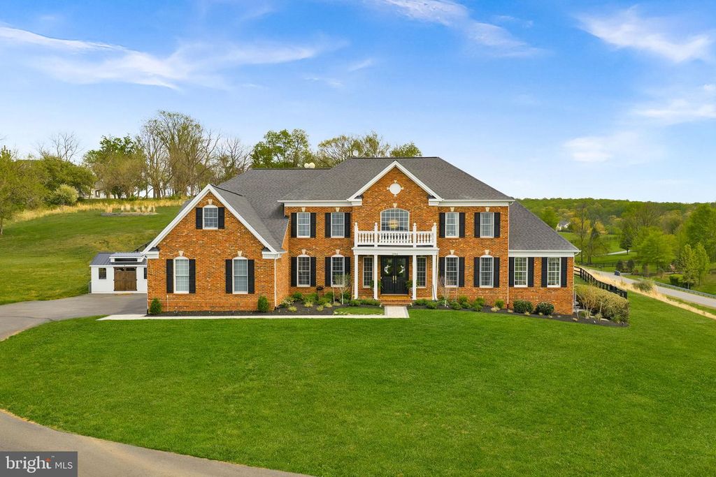 15064 BARLOW DR, Waterford, VA 20197