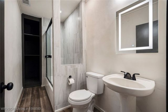 211 W Houston Street, Greenwood, AR 72936