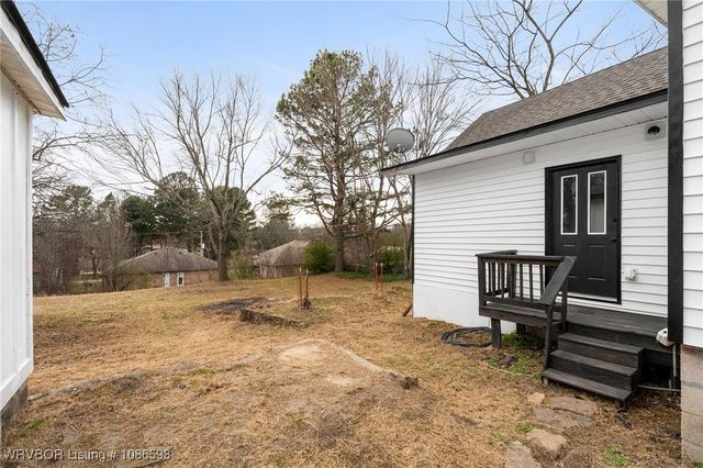 211 W Houston Street, Greenwood, AR 72936