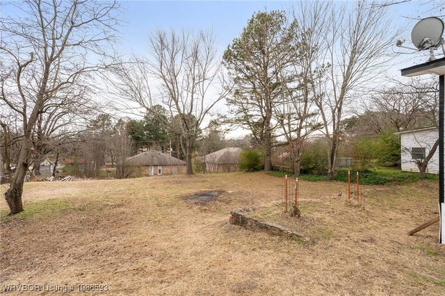 211 W Houston Street, Greenwood, AR 72936