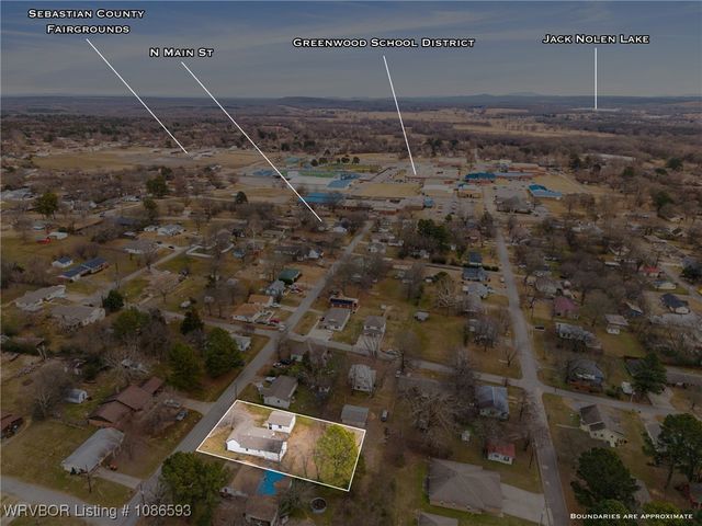 211 W Houston Street, Greenwood, AR 72936
