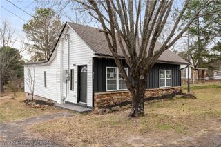 211 W Houston Street, Greenwood, AR 72936