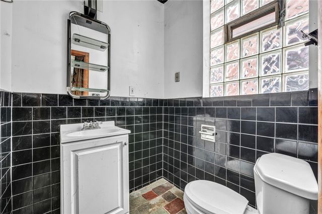 6836 Kelly Street, Homewood Brushton, PA 15206