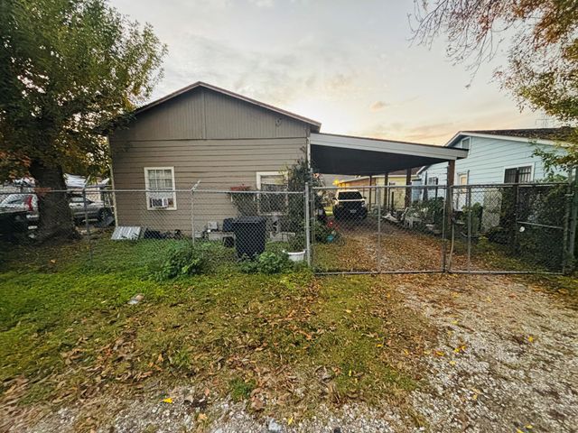 920 Frisco Street, Houston, TX 77022