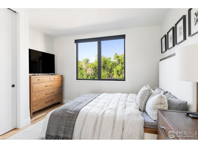 2709 Pine St, Boulder, CO 80302