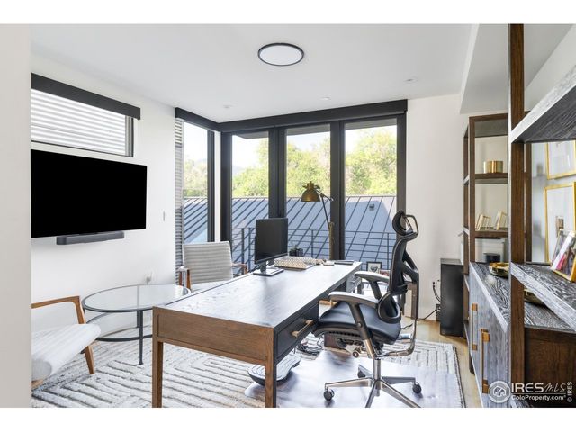 2709 Pine St, Boulder, CO 80302