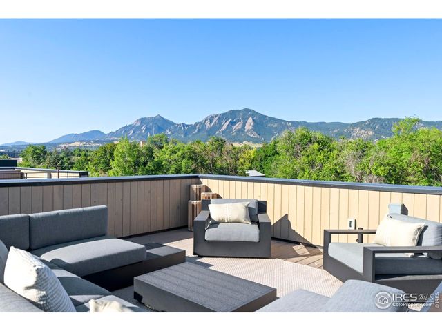 2709 Pine St, Boulder, CO 80302