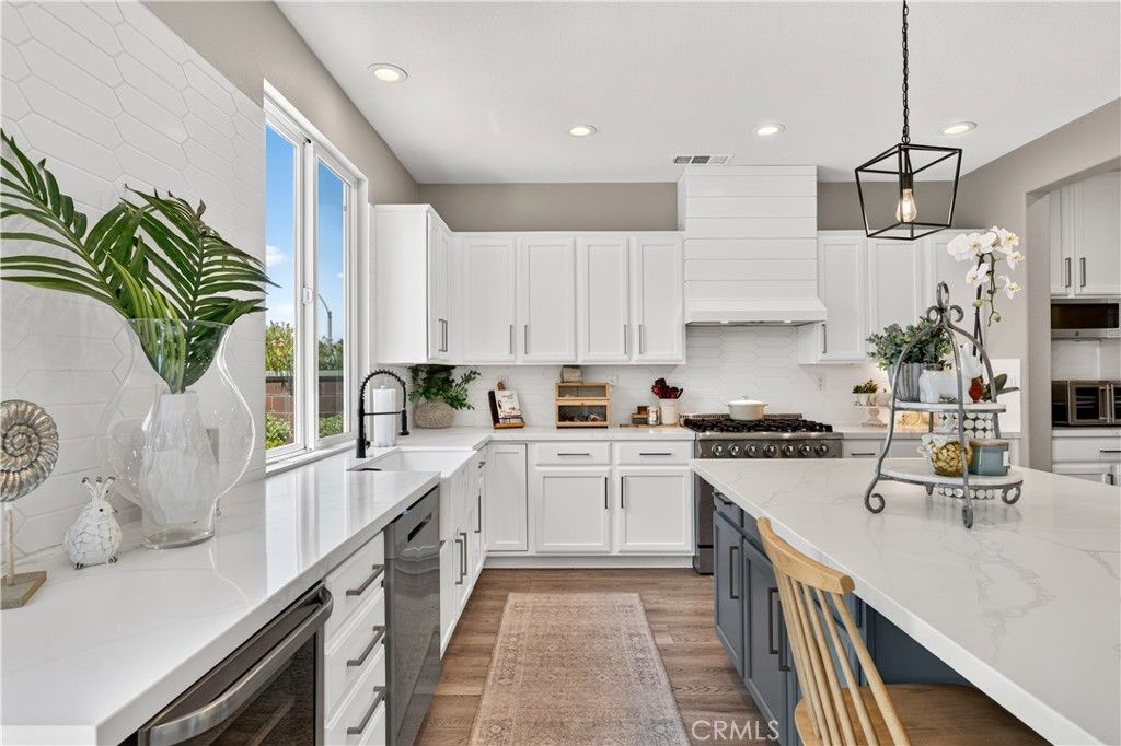 Image 16 of property listing at 30647 Lily Pond, Murrieta, CA 92563