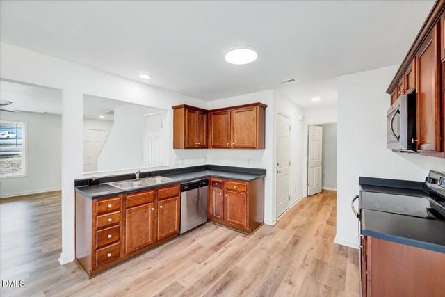 130 Cherryhill Drive, Four Oaks, NC 27524