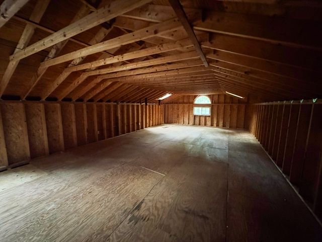 181 Dresser Hill Rd, Dudley, MA 01571