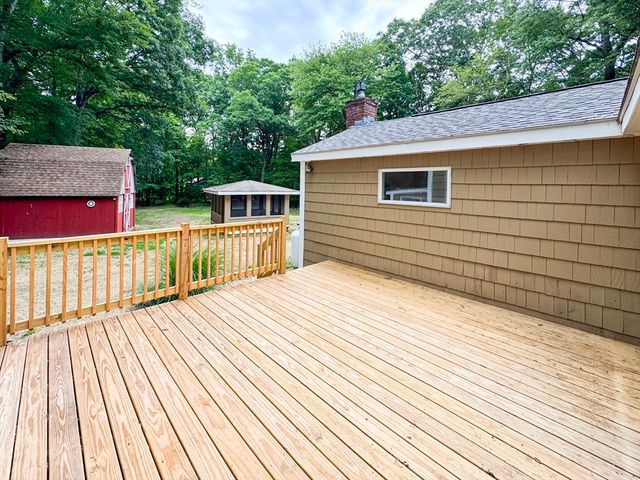 181 Dresser Hill Rd, Dudley, MA 01571