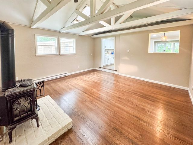 181 Dresser Hill Rd, Dudley, MA 01571