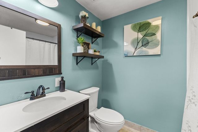 221 Oak St 223, Brockton, MA 02302