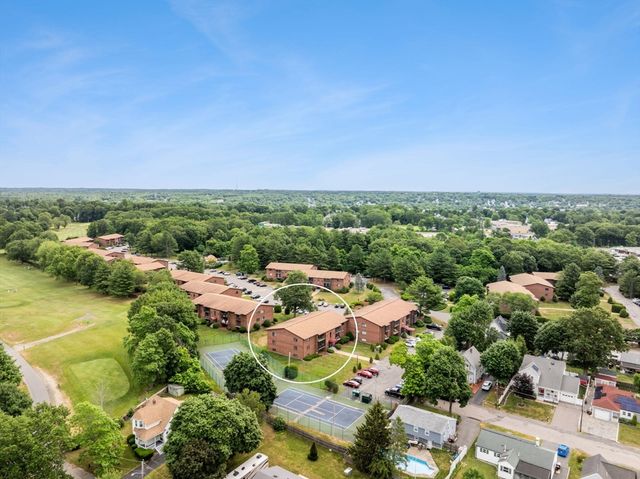 221 Oak St 223, Brockton, MA 02302