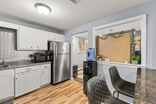 221 Oak St 223, Brockton, MA 02302