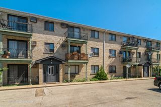 2016 N Harlem Avenue 11W, Elmwood Park, IL 60707