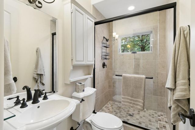 5687 Ridge Park Dr, Loomis, CA 95650
