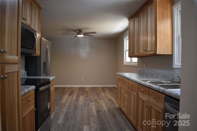 159 Bradley Street, Nebo, NC 28761