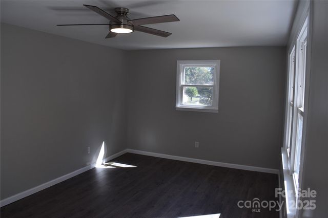 159 Bradley Street, Nebo, NC 28761