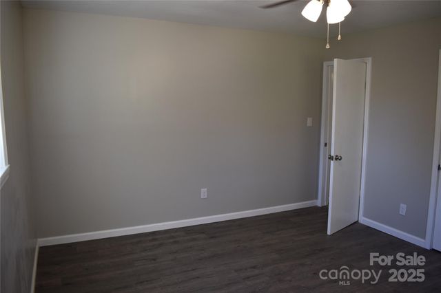 159 Bradley Street, Nebo, NC 28761