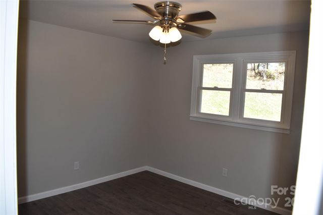 159 Bradley Street, Nebo, NC 28761