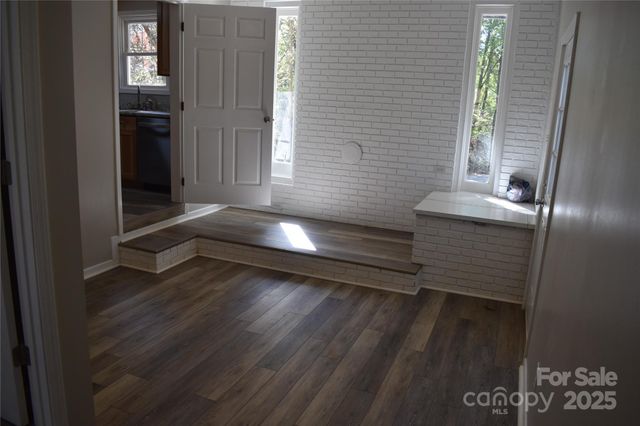 159 Bradley Street, Nebo, NC 28761