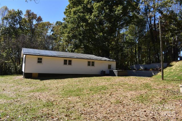 159 Bradley Street, Nebo, NC 28761