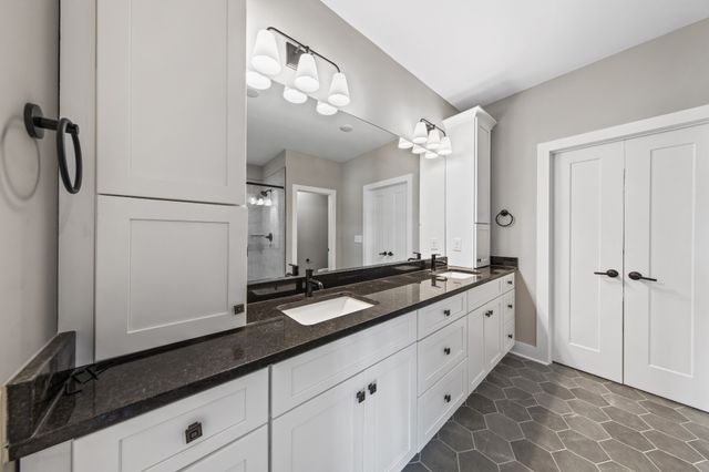 1705 Sulphur College Rd, Hartsville, TN 37074