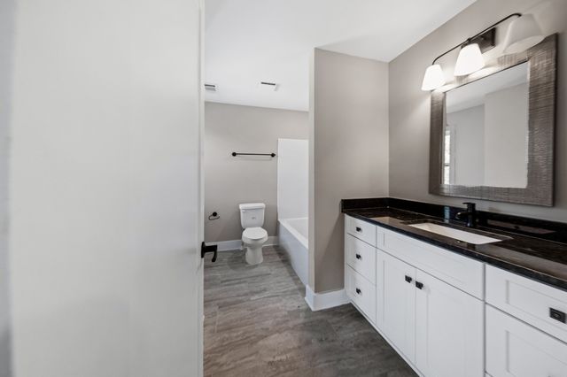 1705 Sulphur College Rd, Hartsville, TN 37074