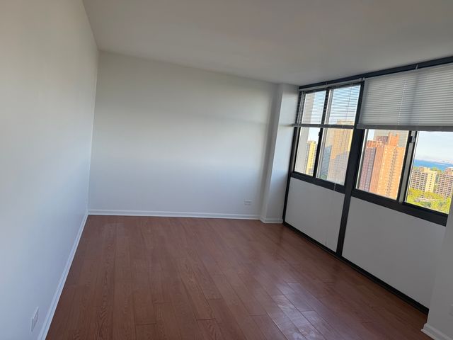 4850 S Lake Park Avenue 2111, Chicago, IL 60615