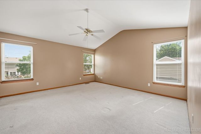 2513 Briarwood Court, Aurora, IL 60506