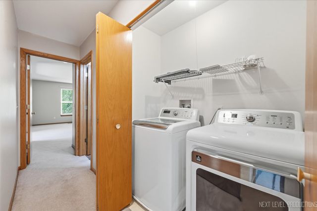 2513 Briarwood Court, Aurora, IL 60506