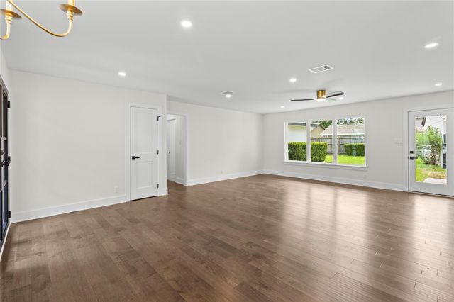 2823 Stetson Lane, Houston, TX 77043