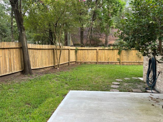 25 N Deerfoot Circle, The Woodlands, TX 77380