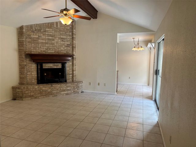 25 N Deerfoot Circle, The Woodlands, TX 77380