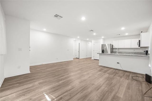 3389 N Yavapai Street, Kingman, AZ 86401