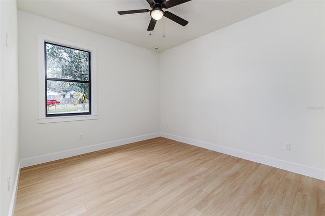 7907 N GREENWOOD AVENUE, Tampa, FL 33604