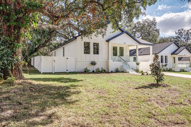 7907 N GREENWOOD AVENUE, Tampa, FL 33604