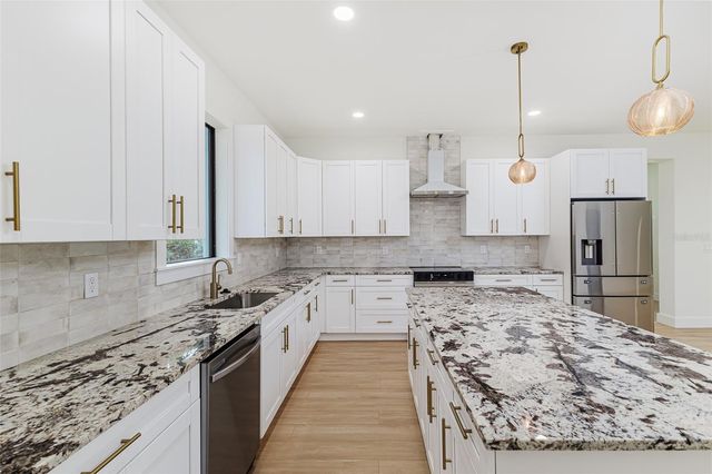 7907 N GREENWOOD AVENUE, Tampa, FL 33604