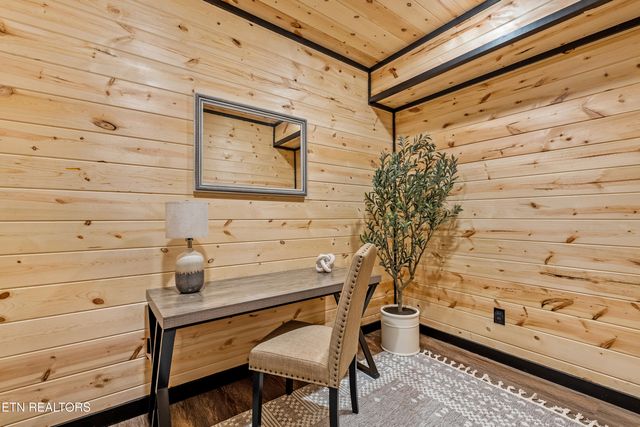 2881 Caughorn Mountain Rd, Sevierville, TN 37876