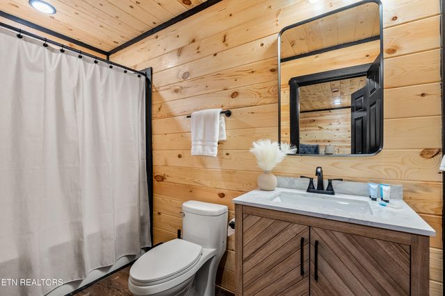 2881 Caughorn Mountain Rd, Sevierville, TN 37876