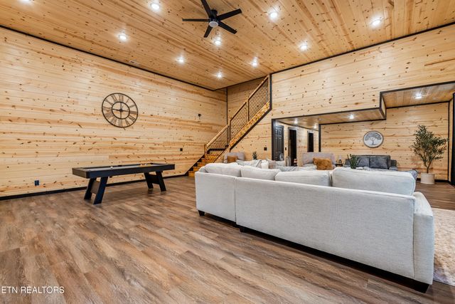 2881 Caughorn Mountain Rd, Sevierville, TN 37876