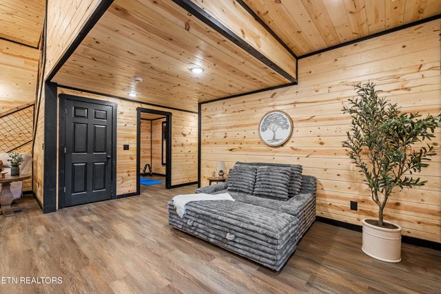 2881 Caughorn Mountain Rd, Sevierville, TN 37876