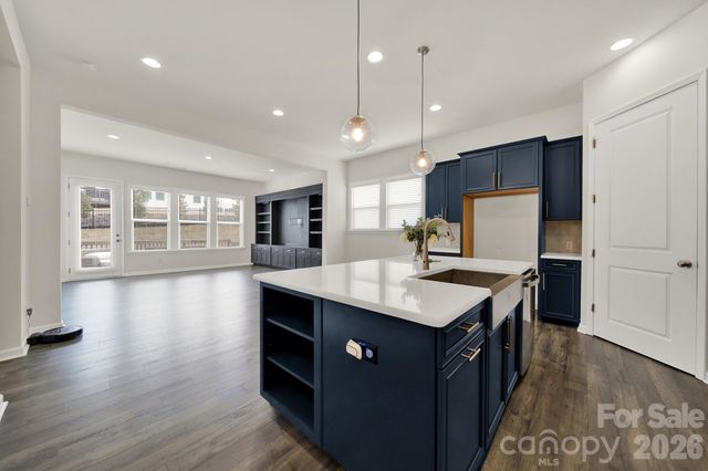 18033 Grey Mossrun Drive, Charlotte, NC 28278