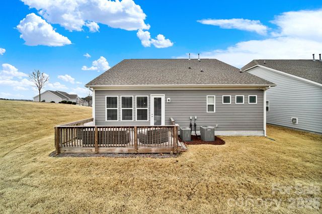 18033 Grey Mossrun Drive, Charlotte, NC 28278